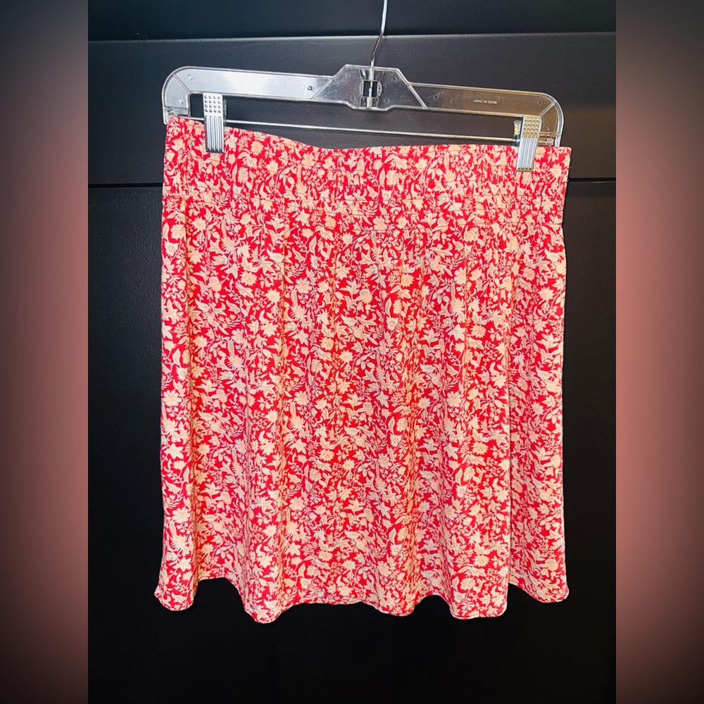 LOFT Outlet Red and Cream Floral Smocked Waist Mini Skirt